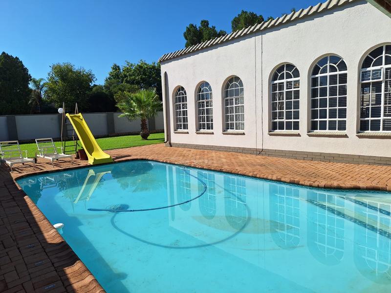 4 Bedroom Property for Sale in Flamwood North West